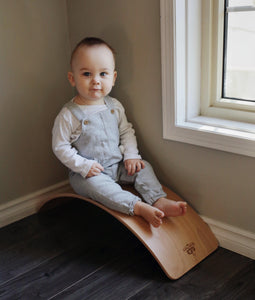 Kinderfeets Kinderboard LITE – Balance board – Wobble board – Sustainably made – Early Childhood centres - Yoga – Exercise – Meditation – Physiotherapy – Agility training for surfers, skaters, snowboarders – New Zealand – NZ – Wooden Learning Toy – beech wood - Toddlers - children - kids
